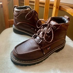 Justin’s | pebble grain leather moc lace up ankle boots | men’s 6.5